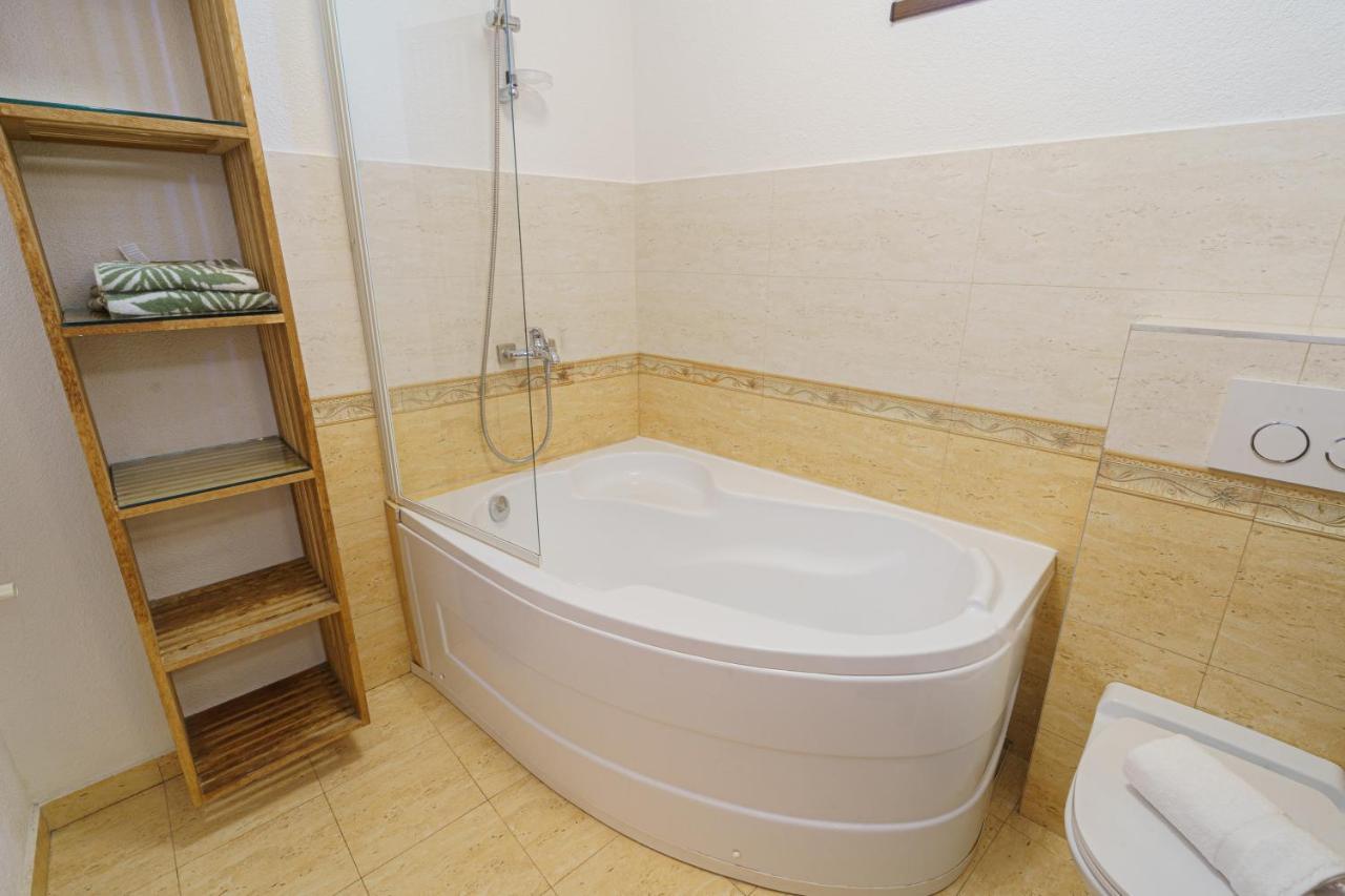 5* Mansion In City Center Cluj-Napoca Exteriör bild