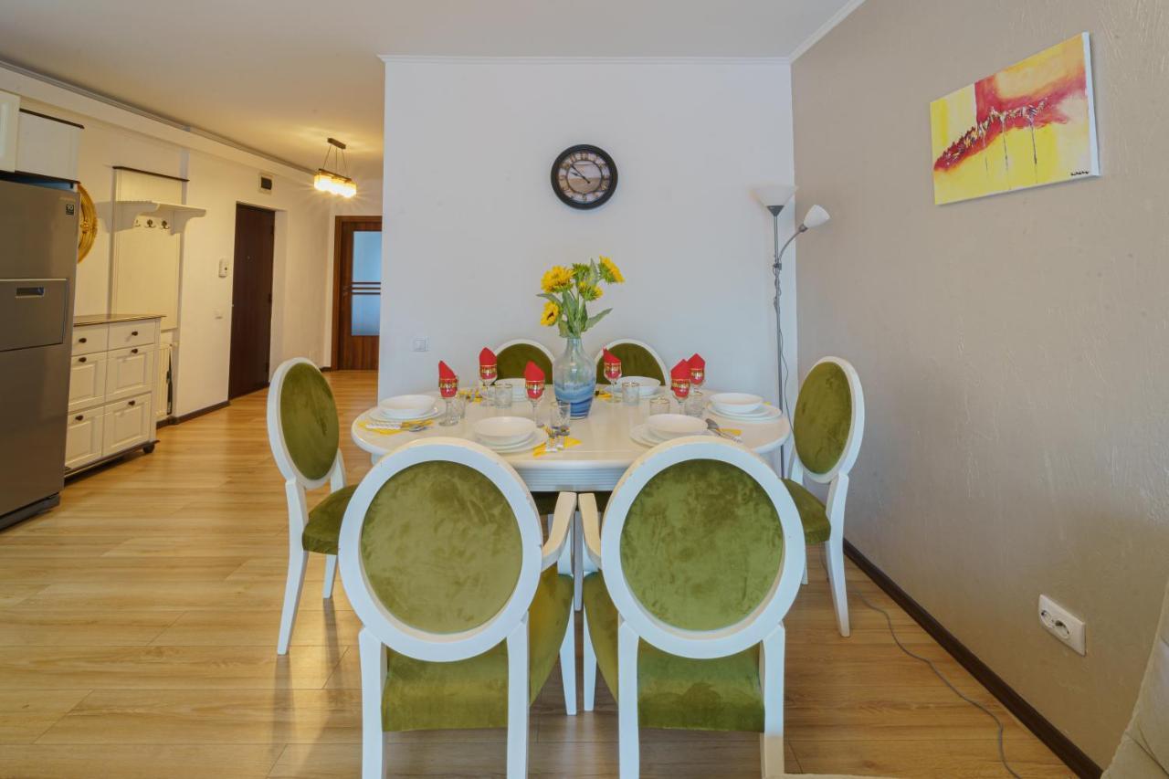 5* Mansion In City Center Cluj-Napoca Exteriör bild