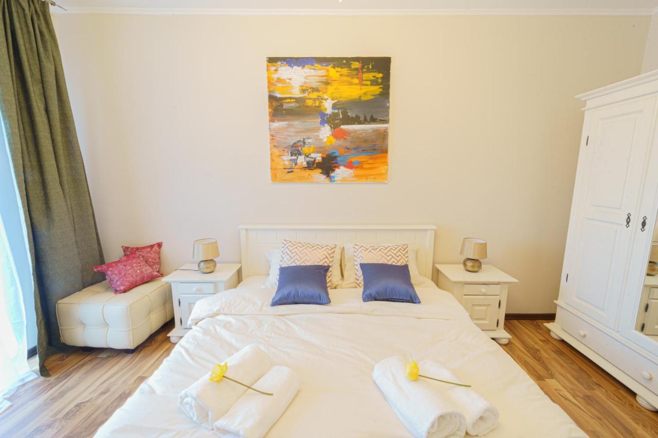 5* Mansion In City Center Cluj-Napoca Exteriör bild