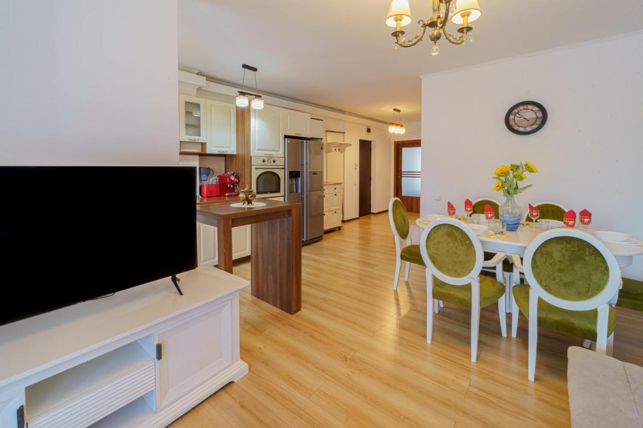 5* Mansion In City Center Cluj-Napoca Exteriör bild